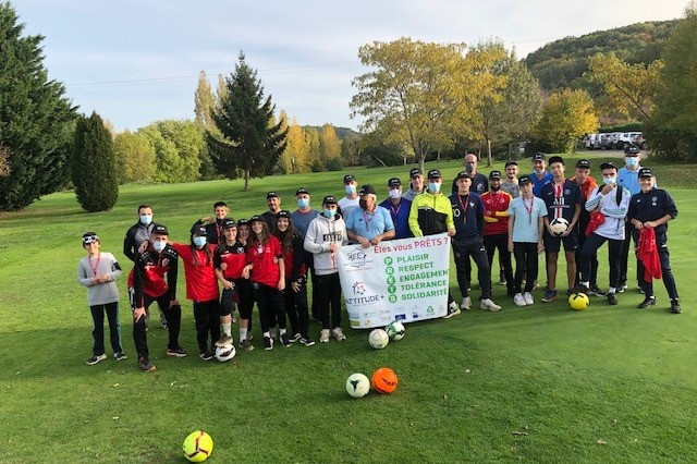 La « tête et les jambes » : action innovante proposée par AEF 24 & District football 24 - Vignette