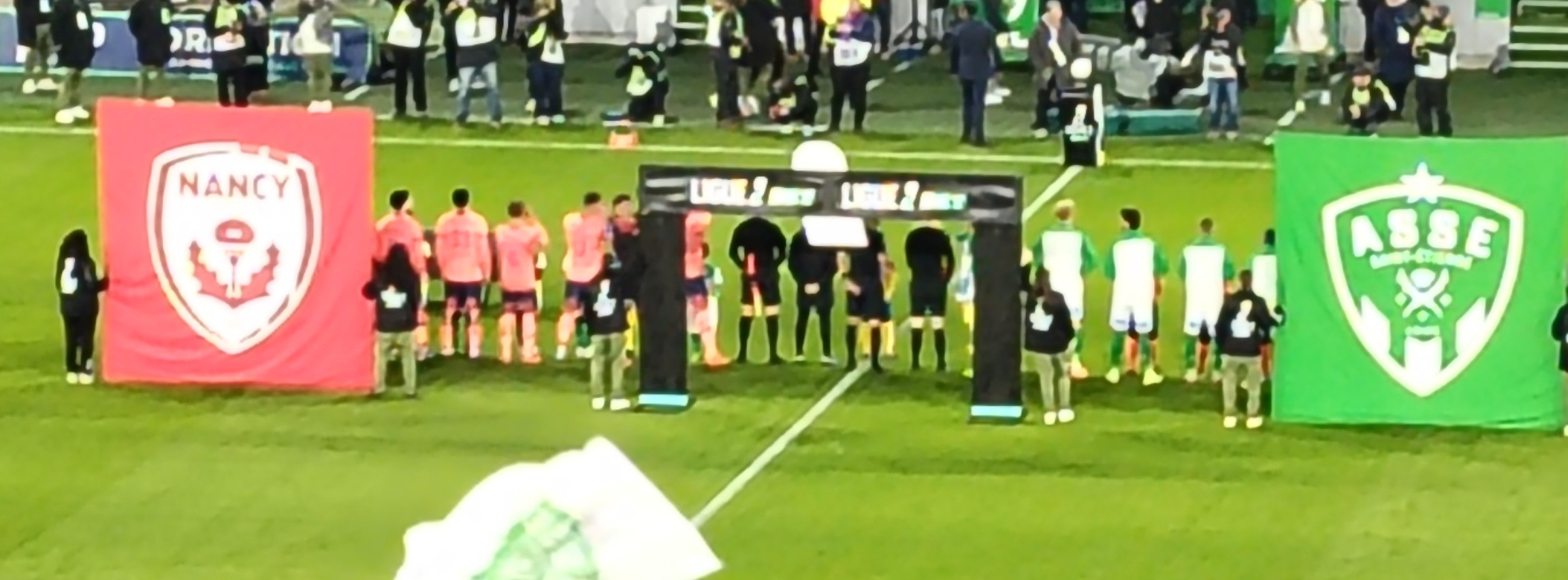 L'AMICALE DRÔME-ARDECHE CHEZ LES VERTS - Illustration